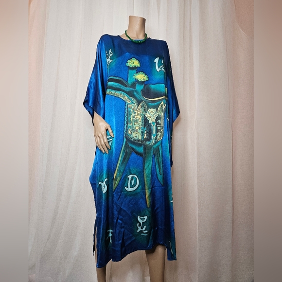 Shanghai Museum Dresses & Skirts - Shanghai Museum Silk Dress